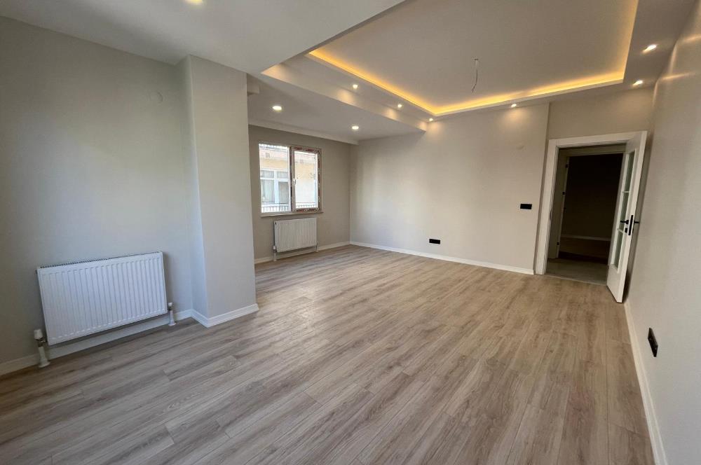 ALTINTEPE'DE 0 BİNADA EBEVEYN BANYOLU ÖN CEPHE KÖŞE 3+1