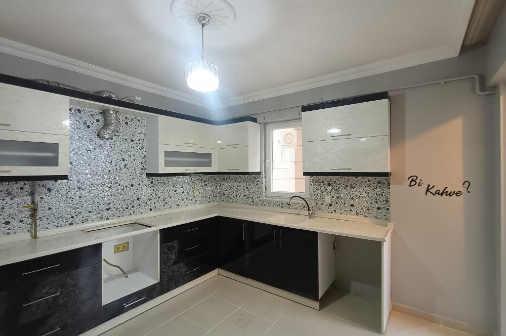 CENTURY 21'DEN ŞAHİNCİLİ MAHALLESİNDE GENİŞ VE FERAH 2+1 SATILIK DAİRE