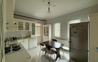 DENİZ MANZARALI TEMİZ EŞYALI KİRALIK ViLLA