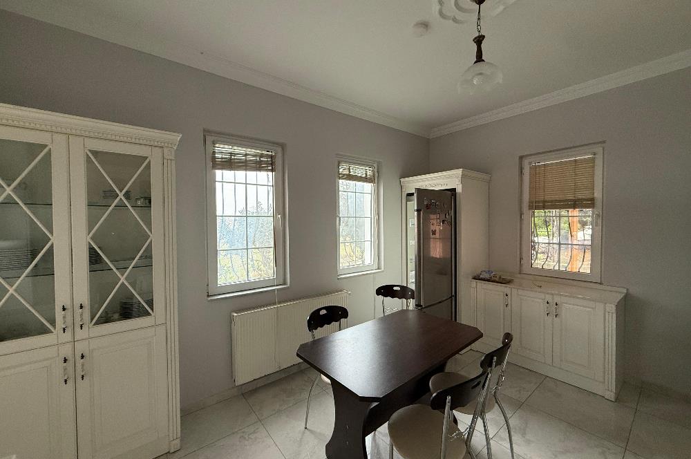 DENİZ MANZARALI TEMİZ EŞYALI KİRALIK ViLLA