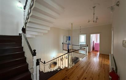 DENİZ MANZARALI TEMİZ EŞYALI KİRALIK ViLLA