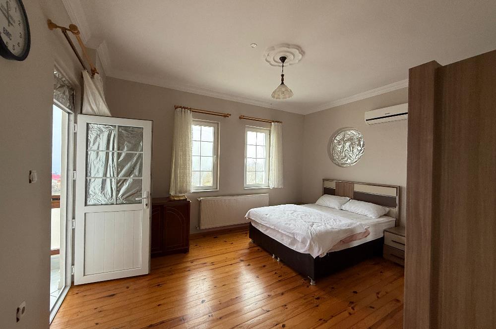 DENİZ MANZARALI TEMİZ EŞYALI KİRALIK ViLLA