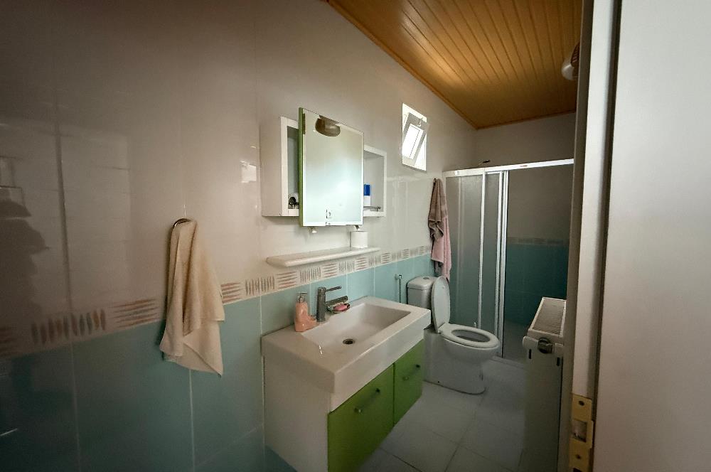 DENİZ MANZARALI TEMİZ EŞYALI KİRALIK ViLLA