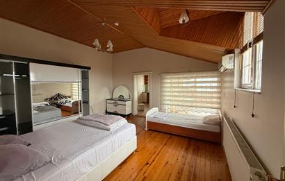 DENİZ MANZARALI TEMİZ EŞYALI KİRALIK ViLLA