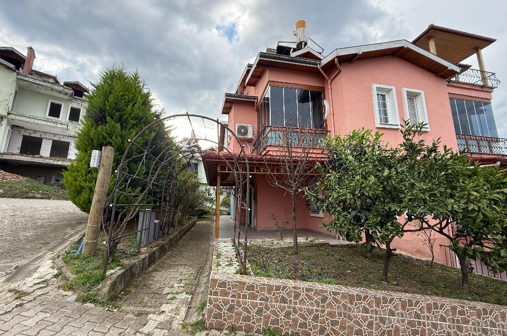DENİZ MANZARALI TEMİZ EŞYALI KİRALIK ViLLA