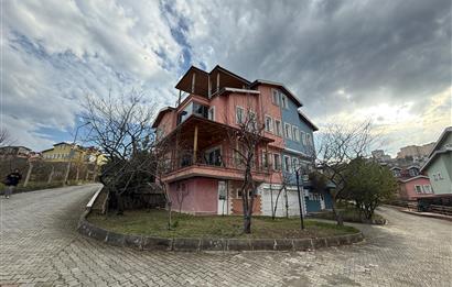 DENİZ MANZARALI TEMİZ EŞYALI KİRALIK ViLLA