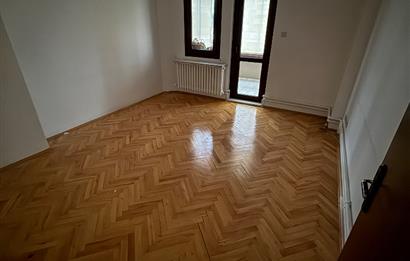 ÇANKAYA YILDIZ DA MERKEZİ KONUMDA ŞIK KİRALIK 3+1 DAİRE