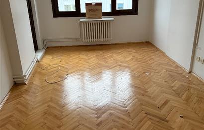 ÇANKAYA YILDIZ DA MERKEZİ KONUMDA ŞIK KİRALIK 3+1 DAİRE