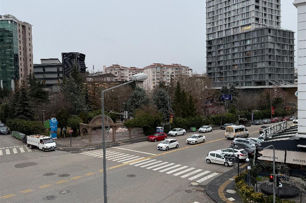 ÇANKAYA YILDIZ DA MERKEZİ KONUMDA ŞIK KİRALIK 3+1 DAİRE