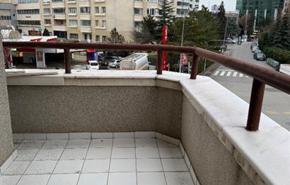 ÇANKAYA YILDIZ DA MERKEZİ KONUMDA ŞIK KİRALIK 3+1 DAİRE