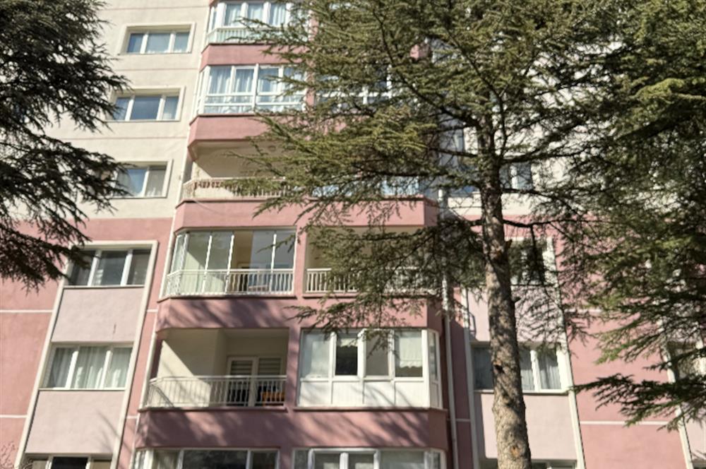 ÇANKAYA ÇİĞDEM MAH. DE SATILIK 2+1 BAHÇE KATI DAİRE FIRSATI