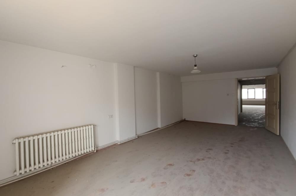 C21 LOFT'TAN İSTASYON CADDESİNDE KİRALIK OFİS