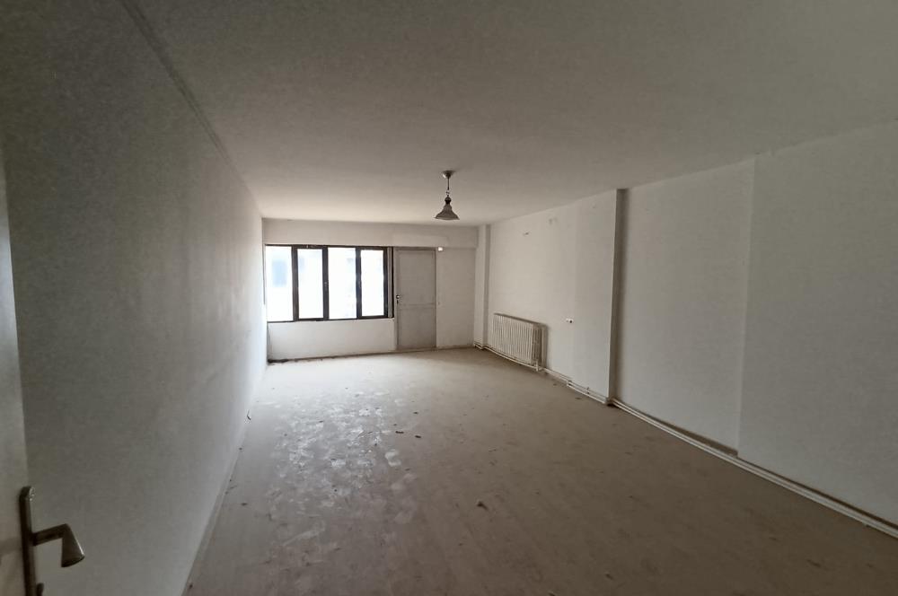 C21 LOFT'TAN İSTASYON CADDESİNDE KİRALIK OFİS