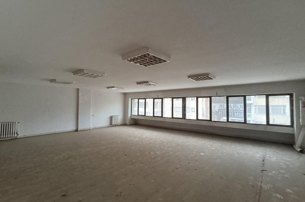 C21 LOFT'TAN İSTASYON CADDESİNDE KİRALIK OFİS