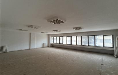 C21 LOFT'TAN İSTASYON CADDESİNDE KİRALIK OFİS