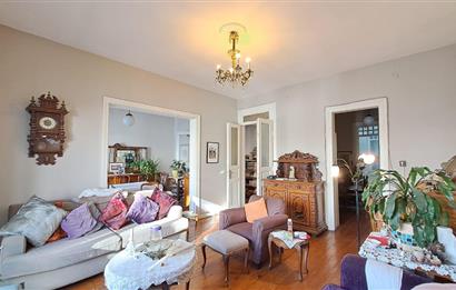 Kurtuluş Caddesi'nde Tarihi Binada Satılık Özel Daire