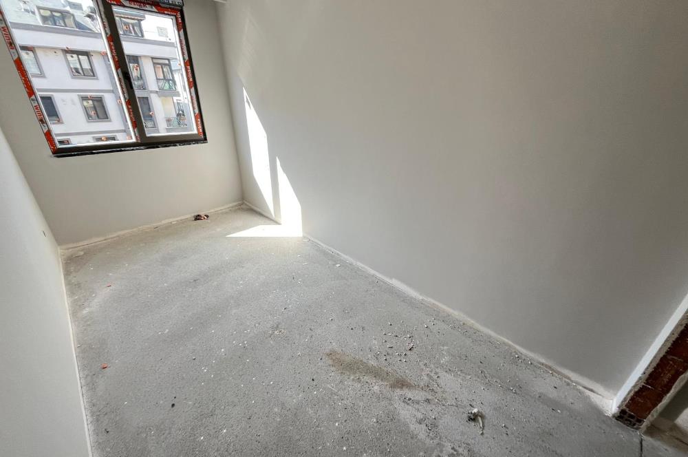 KÜÇÜKYALI'DA 0 BİNADA ÖN CEPHE ARA KAT 3+1