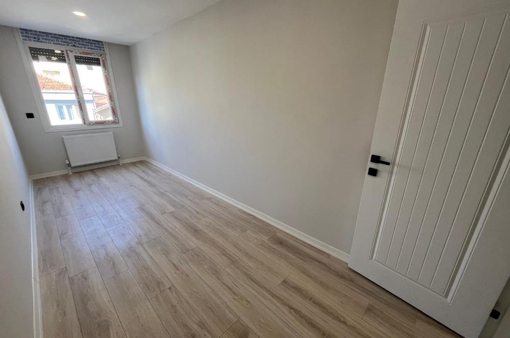 ALTINTEPE'DE 0 BİNADA EBEVEYN BANYOLU ÖN CEPHE KÖŞE 3+1