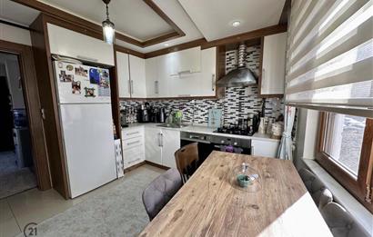 C21 LOFT'TAN SATILIK ÇAMLIK GÜNEŞ SİTESİNDE İÇİ YENİLENMİŞ DAİRE