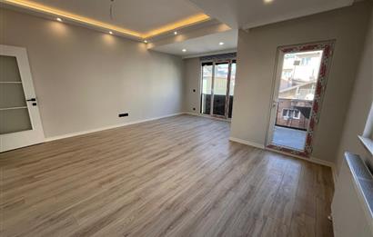 ALTINTEPE'DE 0 BİNADA EBEVEYN BANYOLU ÖN CEPHE KÖŞE 3+1