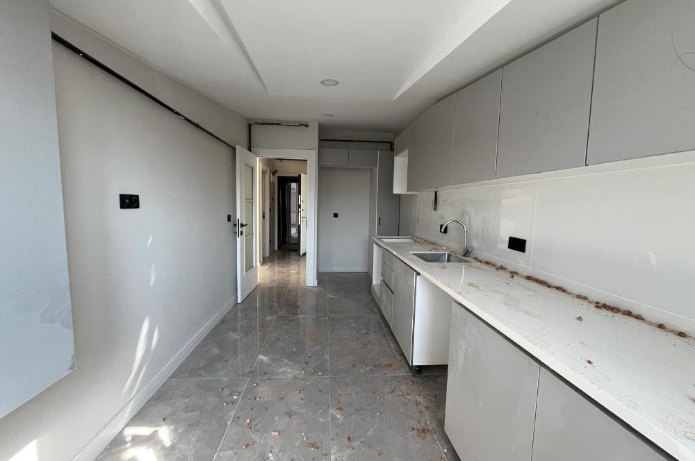 BOSTANCI GÖSTERİ MERKEZİNE YAKIN ALTINTEPEDE LÜKS 3+1 DUBLEKS