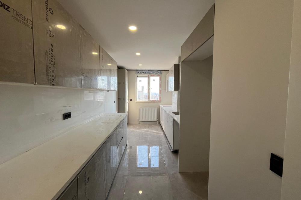 ALTINTEPENİN MERKEZİNDE DENİZ VE ADALAR MANZARALI 5+2 DUBLEKS