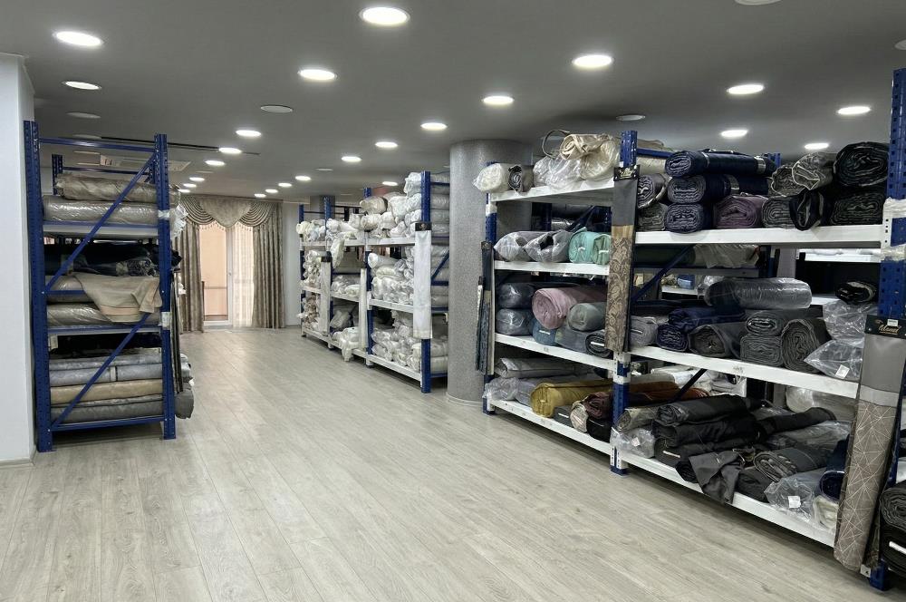 Ataşehir Fetihte Mobilyacılar Çarşısında Komple Bina