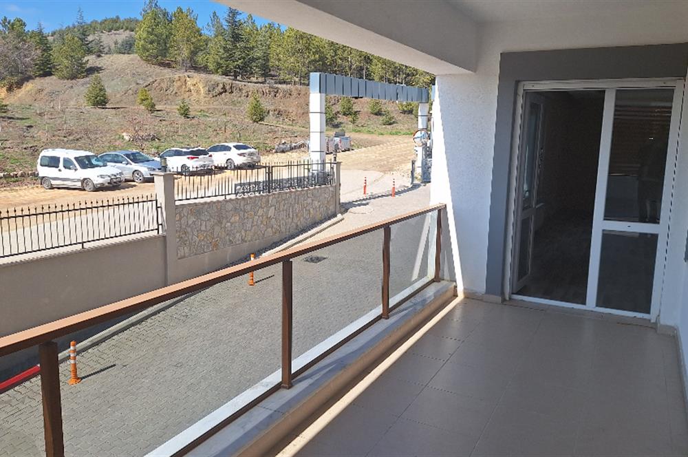 CENTURY 21 VİZYON'DAN TERRACE PARK SİTESİNDE 3+1 LÜKS KİRALIK DAİRE