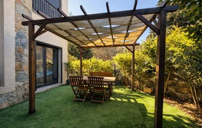 Akyarlar'da Kiralık Bahçeli 2+1 Daire