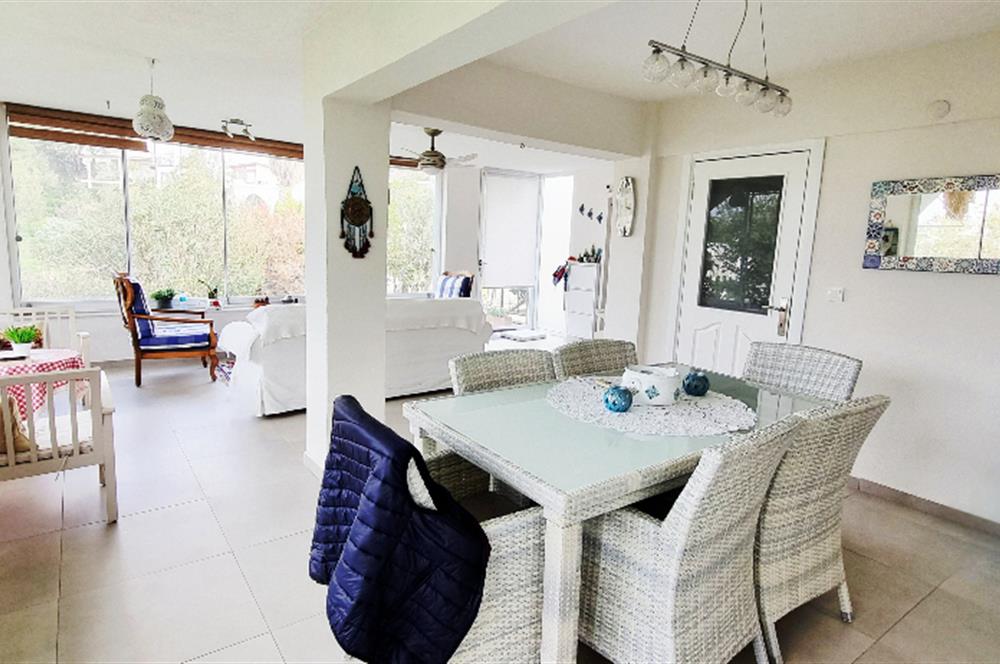 Gümüşlük Koyunbaba da Plajlı site de Müstakil Dubleks ev