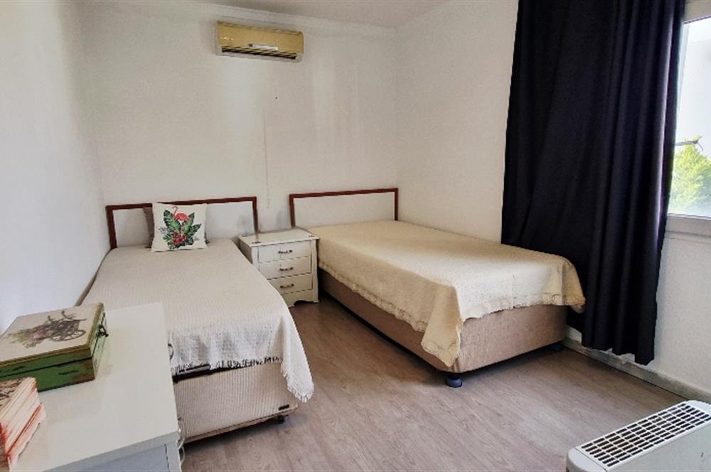 Gümüşlük Koyunbaba da Plajlı site de Müstakil Dubleks ev