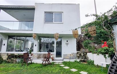 Gümüşlük Koyunbaba da Plajlı site de Müstakil Dubleks ev