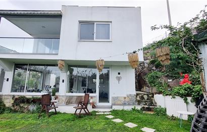 Gümüşlük Koyunbaba da Plajlı site de Müstakil Dubleks ev