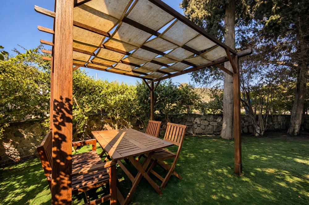 Akyarlar'da Kiralık Bahçeli 2+1 Daire