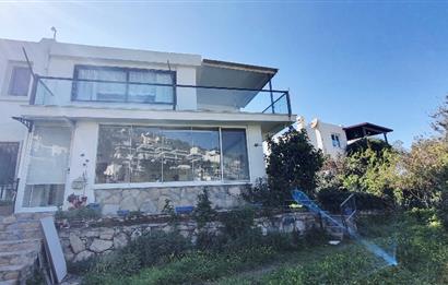 Gümüşlük Koyunbaba da Plajlı site de Müstakil Dubleks ev