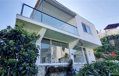 Gümüşlük Koyunbaba da Plajlı site de Müstakil Dubleks ev