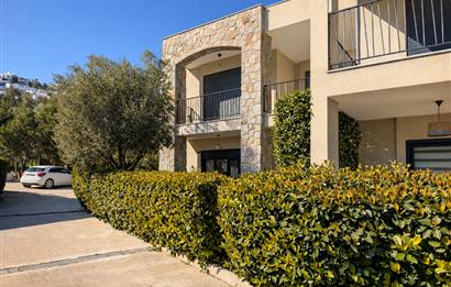 Akyarlar'da Kiralık Bahçeli 2+1 Daire