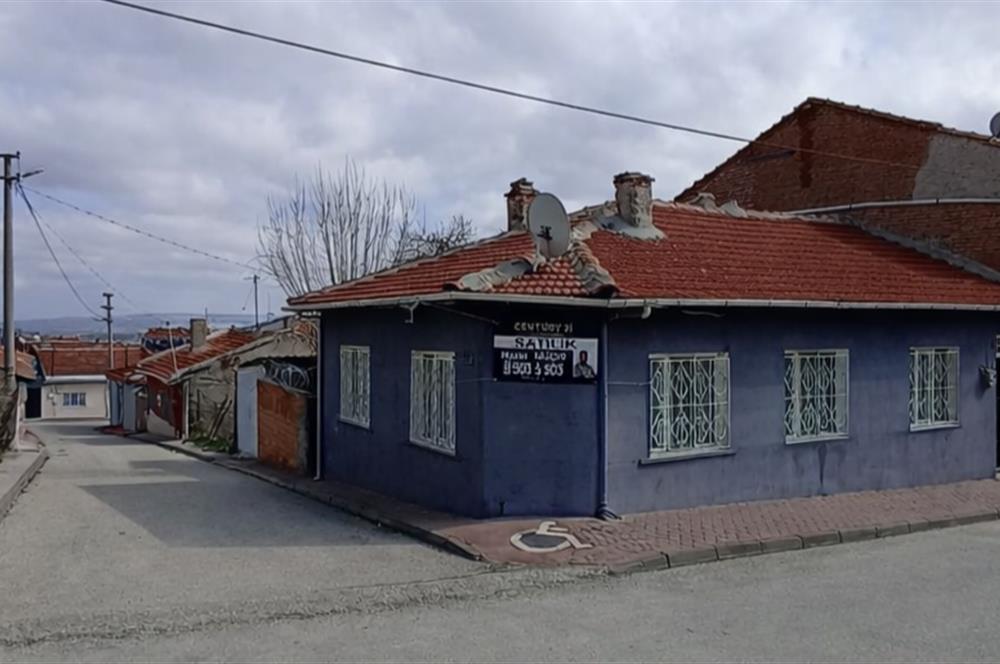 CENTURY 21 VİZYON'DAN ERENKÖY’DE KÖŞE PARSEL 4 KAT’A İMARLI ARSA