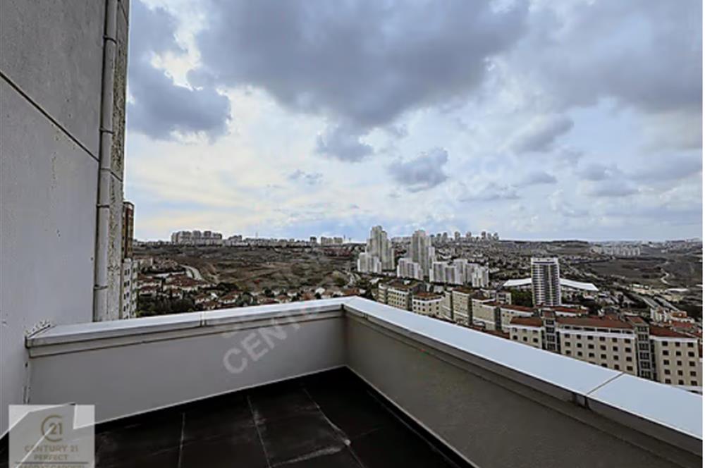 Bahçeşehir Spradon Kuleleri Özel Teraslı Manzaralı Satılık Daire