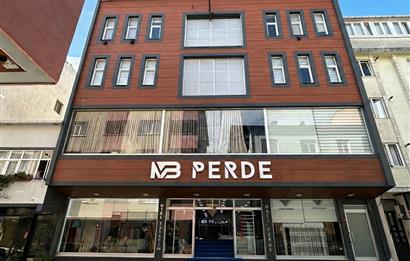 Ataşehir Fetihte Mobilyacılar Çarşısında Komple Bina