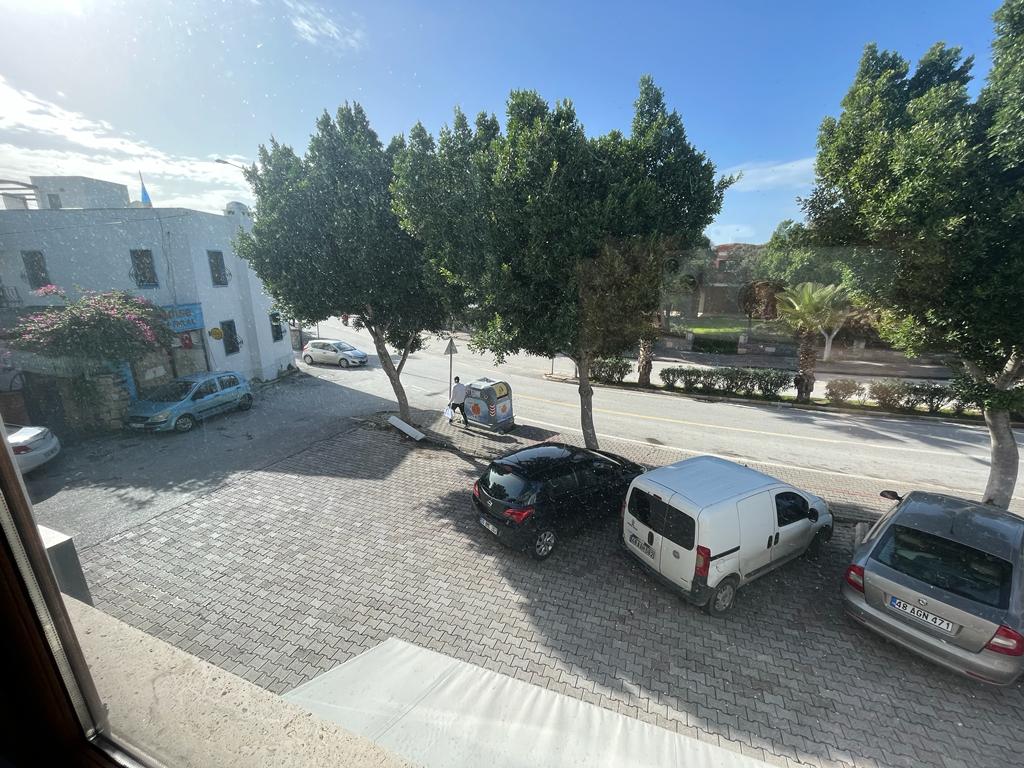 Bodrum Konacık Ana Yol Üzerinde Kiralık Ofis