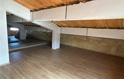 Ataşehir Fetihte Mobilyacılar Çarşısında Komple Bina