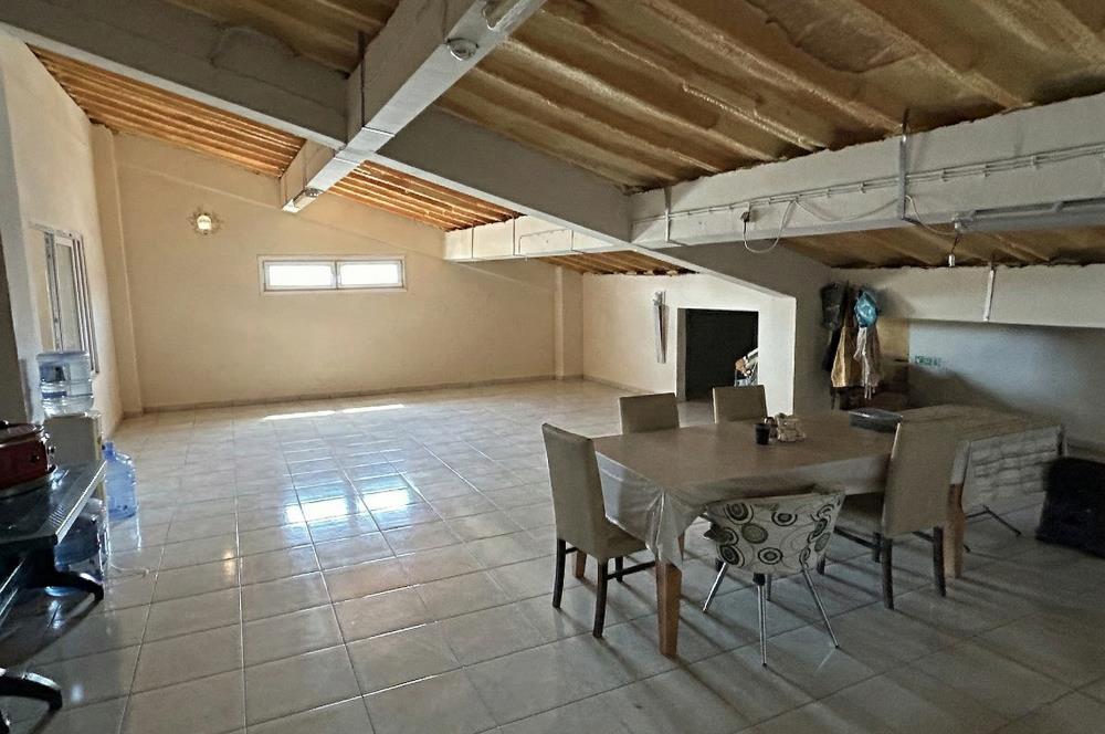 Ataşehir Fetihte Mobilyacılar Çarşısında Komple Bina