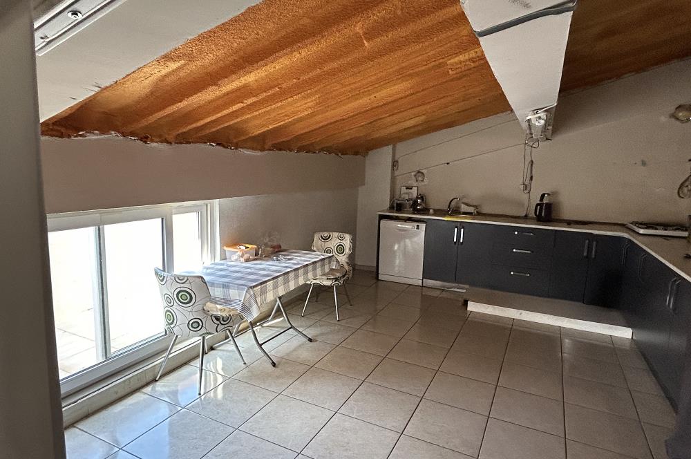 Ataşehir Fetihte Mobilyacılar Çarşısında Komple Bina