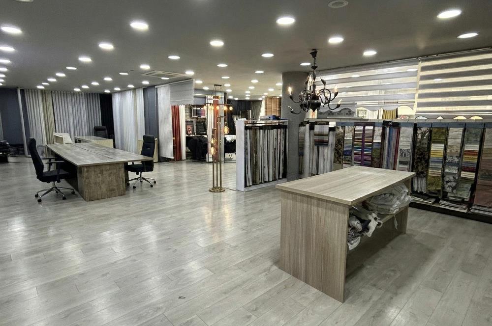 Ataşehir Fetihte Mobilyacılar Çarşısında Komple Bina