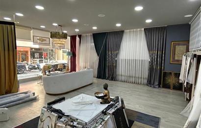 Ataşehir Fetihte Mobilyacılar Çarşısında Komple Bina