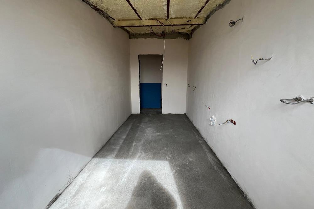 ALTINTEPE'DE DENİZ MANZARALI TERASLI AYRI MUTFAK LÜX 2+1