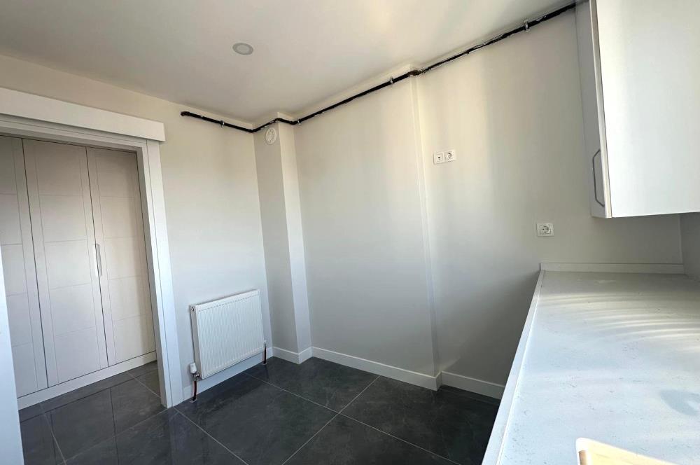 BAĞDAT CAD.YAKIN DENİZ MANZARALI AYRI MUTFAK KÖŞE ULTRA LÜX 3+1