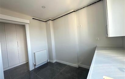 BAĞDAT CAD.YAKIN DENİZ MANZARALI AYRI MUTFAK KÖŞE ULTRA LÜX 3+1