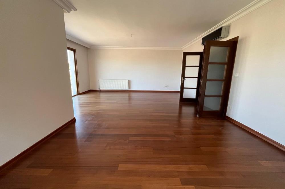 AĞAÇSEVEN KONAKLARI SİTESİNDE ÖN CEPHE EBEVEYN BANYOLU 3+1